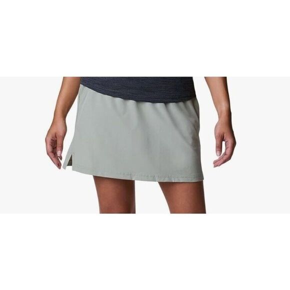 Columbia Alpine Chill Zero Skort for Ladies - Large - Green - Picture 1 of 6
